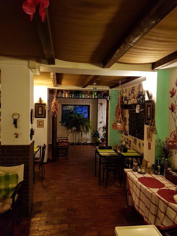 Bistro-Pension La Teleferic ซินายา ภายนอก รูปภาพ
