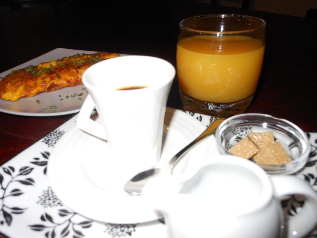 Bistro-Pension La Teleferic ซินายา ภายนอก รูปภาพ